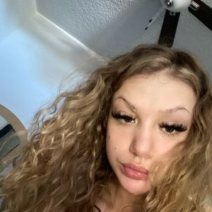 Meet your Posher, Katelynn